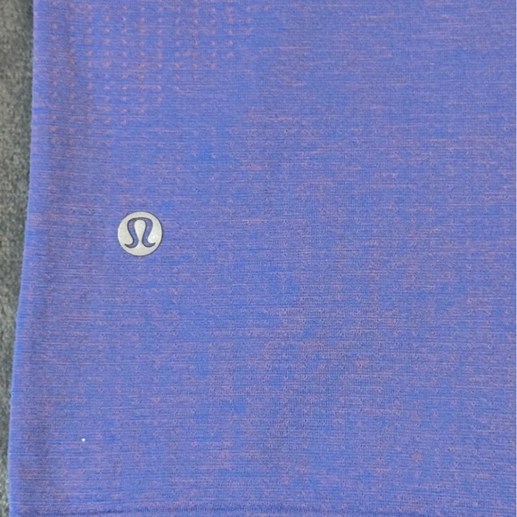 Lululemon Metal Vent Tech Short-Sleeve Shirt 
Velvet Dust / Wild Indigo

#157 - Picture 5 of 6
